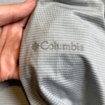 Columbia GREY SUBTLE STRIPE LONG SLEEVE Photo 2