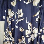 White Mark floral top NWOT Blue Photo 4