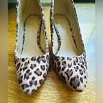 Leopard Print Women's Heels 👠 size 8 Brown Photo 2