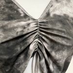 Pretty Little Thing Grey Tie Dye Cropped Top Photo 4