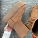 UGG  Chestnut Dipper Boots 9 Photo 14