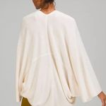 Lululemon Cashlu Knit Textured Wrap Heathered White Opal Cream medium large Photo 1