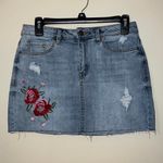Angel Kiss  medium juniors mini skirt stretch destructed frayed hem embroidery Photo 1