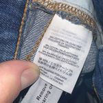 Madewell curvy distressed 28 cutoff mom jean shorts Photo 2