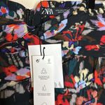 ZARA  High Waisted Ruffled Mini Skirt Black & Red Floral Print Size M Photo 4