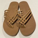 Sanuk  Women's Size 10 Tobacco Brown Yoga Sandy Sandals Comfort Casual Everyday Photo 0