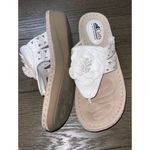 White Cliffs By White Mountain Cynthia Flower Rhinestone Thong Wedge Sandals 9.5 Photo 1