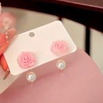 Cute Pink Rose Flower Stud Earrings with Pearlescent Bead Alloy‎ Crafted Floral Photo 2