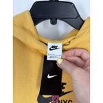 Nike  Big On The Big Apple Sportswear Hoodie Sweatshirt Yellow DQ3548-761 Small‎ Photo 3