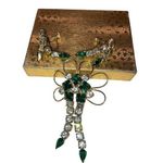 Vintage Emerald Silver Tone Brooch and Earrings Set Jewelry Floral Flower Green Photo 0