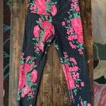 ALBION FIT 2 piece!  Antigua Compression leggings AND Kale Knot crop tank Photo 4