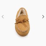 Minnetonka Women's Pile Lined Hardsole Moccasins Size 6 NEW Photo 3