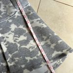 Anthropologie Akemi + Kin  Women's White Gray Floral Peplum Tank Top Size XS Photo 6