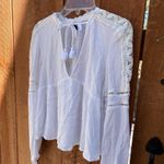 Divided  Blouse with Ties‎ Photo 3