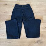 Pretty Little Thing - Denim Cargo Jeans Tall in Black Photo 3