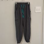 FIGS  Graphite Scrub Set Photo 3