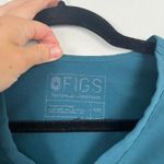 FIGS  Women's Casma Technical Pocket Scrub‎ Top Teal Sz XXS Photo 3