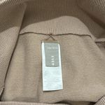 Everlane  Seamless Bike Shorts Photo 5