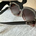 Coach : Gray Horse & Carriage (L1147) Burgundy Gradient Sunglasses with case Photo 7