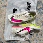 Nike  track shoes  Photo 0