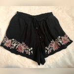 American Eagle Black Flowy Floral High Waisted Shorts size small Photo 1