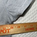 Old Navy  Active shirt size XS Photo 3