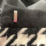 Isaac Mizrahi Houndstooth Black and White Pencil Skirt Size 6 Photo 9