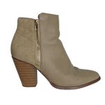 Shoe Dazzle Pattie Taupe Quilted Block Heel Booties Ankle Boots Size 7 Tan Photo 1