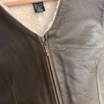 The Limited Vintage Leather Sherpa Lined Zip Up Vest in Brown Size Small Photo 4