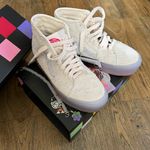 Vans Irene is Good limited edition  Cream High-Tops Photo 1