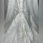 Jasmine Stunning  Organza Wedding Gown! Photo 5