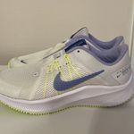 Nike Quest Running Shoes Photo 0