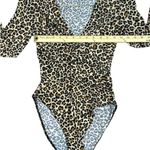 Bardot Women’s Long Sleeve Twist-Front Leopard Print Bodysuit Size Medium Photo 5