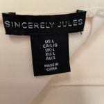 Sincerely Jules  white shorts size Lg Photo 3