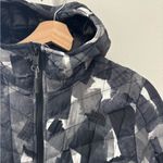 The North Face Women's ThermoBall Eco Parka in a black and white /camo print Photo 3