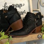 Qupid Western Black Embroidered Cut out Chunky Heel Shoe Boutique Womens 7 Photo 5