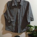 Gap  stretch, quarter slit sleeve, 2 pocket fitted top Photo 1