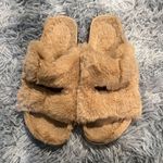 Fitory Burch Tan Cozy Slippers Plush Comfort Size 7 Photo 0