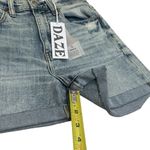 NEW Daze Lightwash Jean Shorts Women’s Size 25 Blue Photo 7