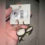 Free People NWT Bahama Baby Earrings - Apricot Three Shells
$48 MSRP Photo 4