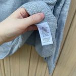 Lulus Lulu’s Grey Vneck Sweater Longsleeve Photo 2