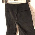 Lululemon  Seamless Cropped Leggings Photo 7
