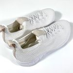 Nisolo NWB Women's Athleisure Eco-Knit Sneaker White Size 7 US Photo 3