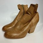 Isola  Lani block heel bootie tan leather size 10 Photo 1