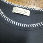 Doe & Rae  contrast stitch knit top. Size Large Photo 2