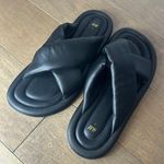 H&M Slides Photo 0