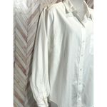 Universal Threads NWT Universal Thread Womens White Button Down Long Sleeve Shirt Large Layering L Photo 1