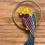 Vintage enamel parrot brooch scarf pin Yellow Photo 2