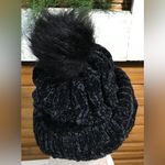 PomPom Chenille Beanie, black, women’s Black Photo 1
