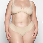 SKIMS  Naked Plunge Bralette Photo 0